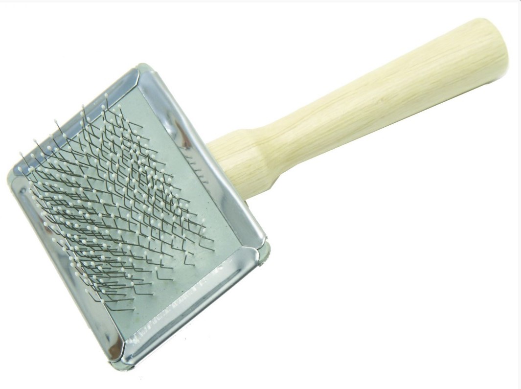 Пуходерка деревянной ручкой с шариками Каскад