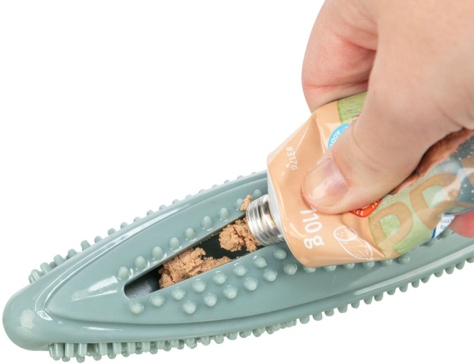 Игрушка для собак TRIXIE Snack Stick палка для снеков на ремешке (20см/31см)