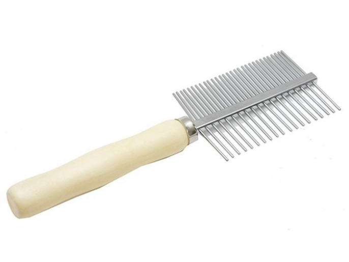 Расческа с деревяной ручкой, двухсторонняя с редкими и частыми зубьями Каскад (17 см)
