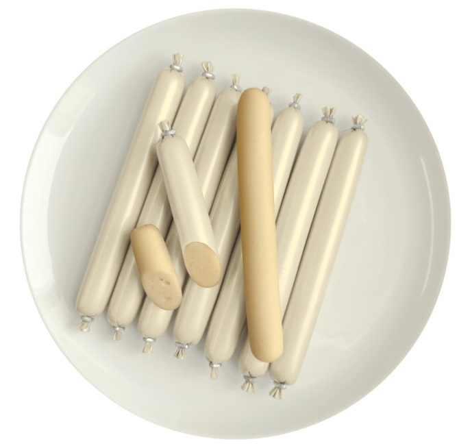 Лакомство для кошек "Деревенские лакомства", колбаски "Докторские" с нежным лососем (60 гр.)